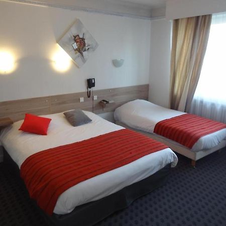 Hotel Les Ambassadeurs Saint-Chamond Esterno foto