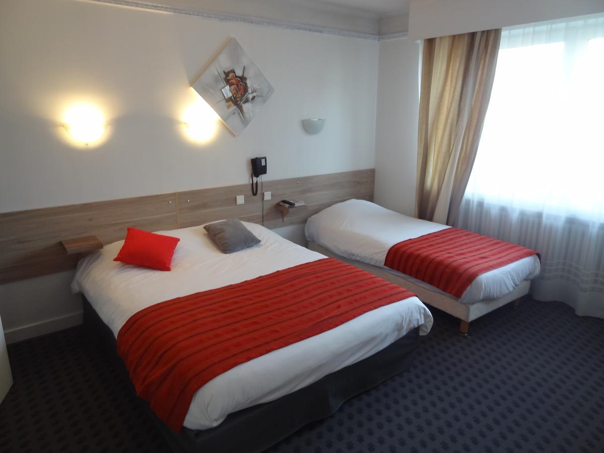 Hotel Les Ambassadeurs Saint-Chamond Esterno foto